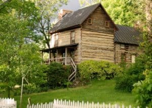 log cabin in Waterford Virginia