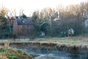 Along Catoctin Creek looking at the old mill in Waterford VA